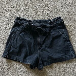 American Eagle Paperbag Black Shorts